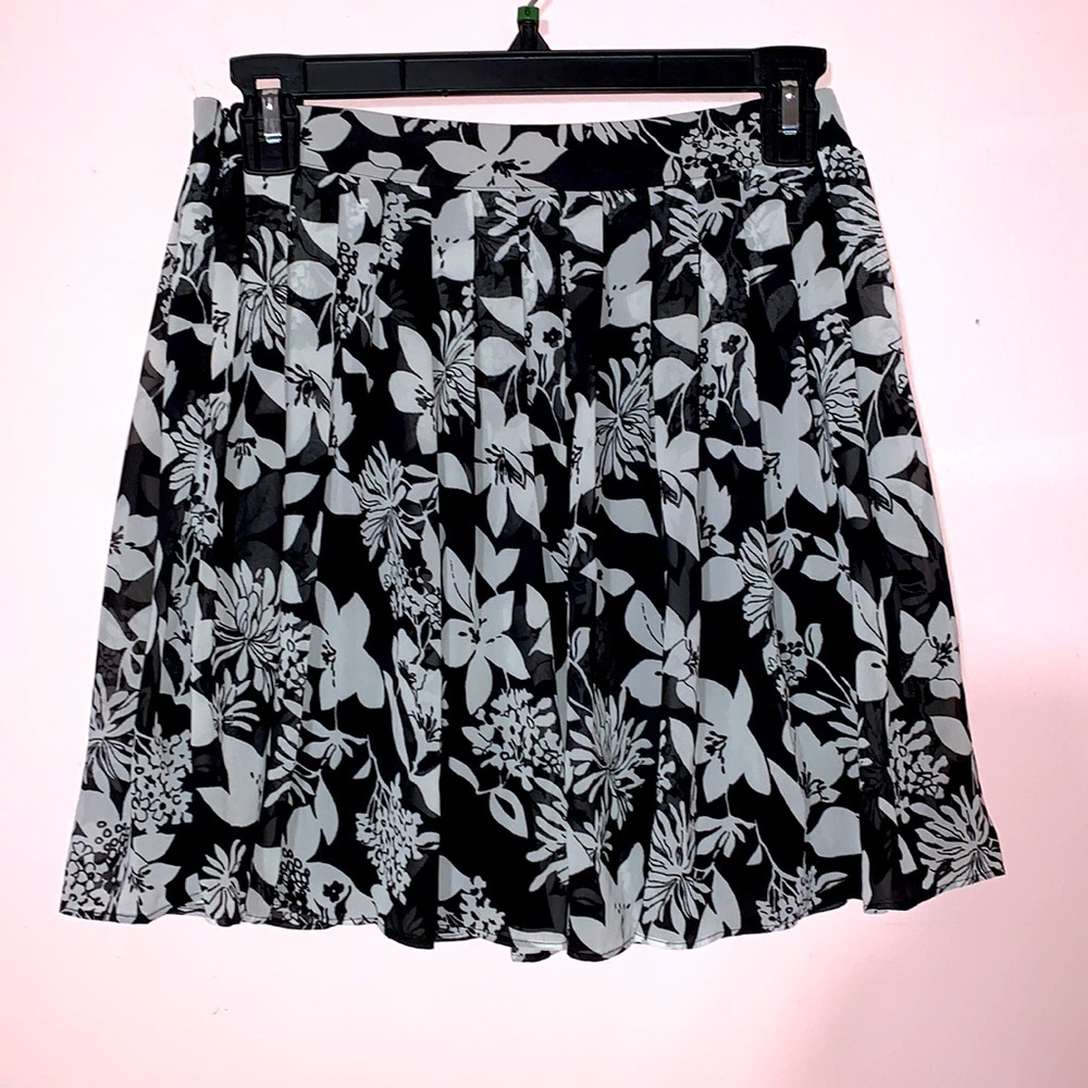 C wonder floral skirt black and white
